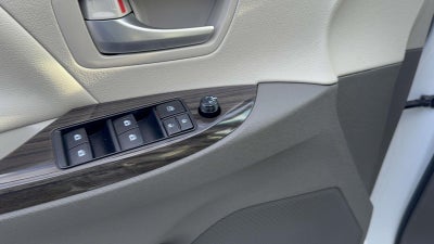 2017 Toyota Sienna XLE Premium 7 Passenger