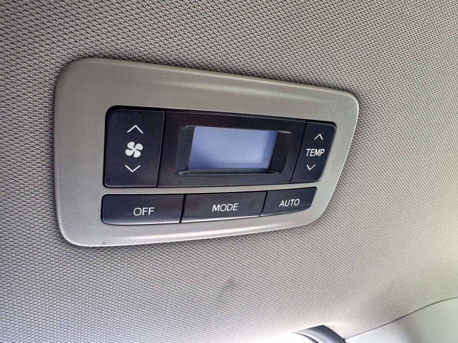 2017 Toyota Sienna XLE Premium 7 Passenger