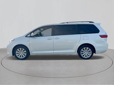 2017 Toyota Sienna XLE Premium 7 Passenger